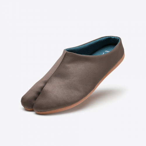 tabi slippers